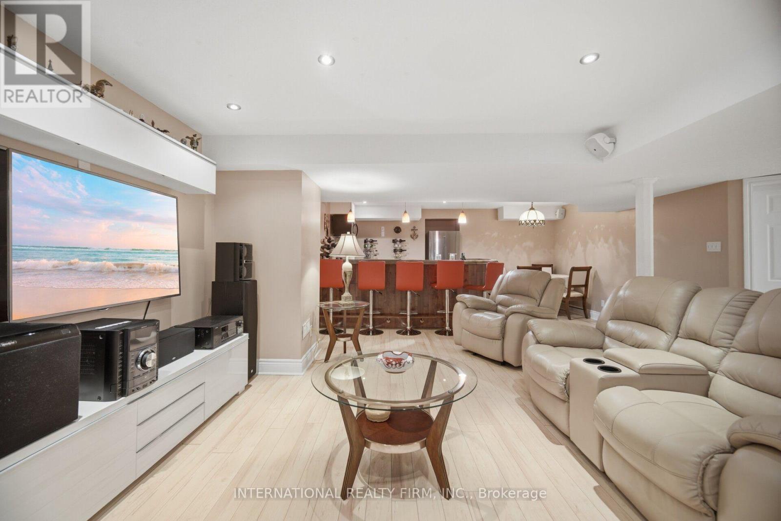 84 FRED YOUNG DRIVE - 31