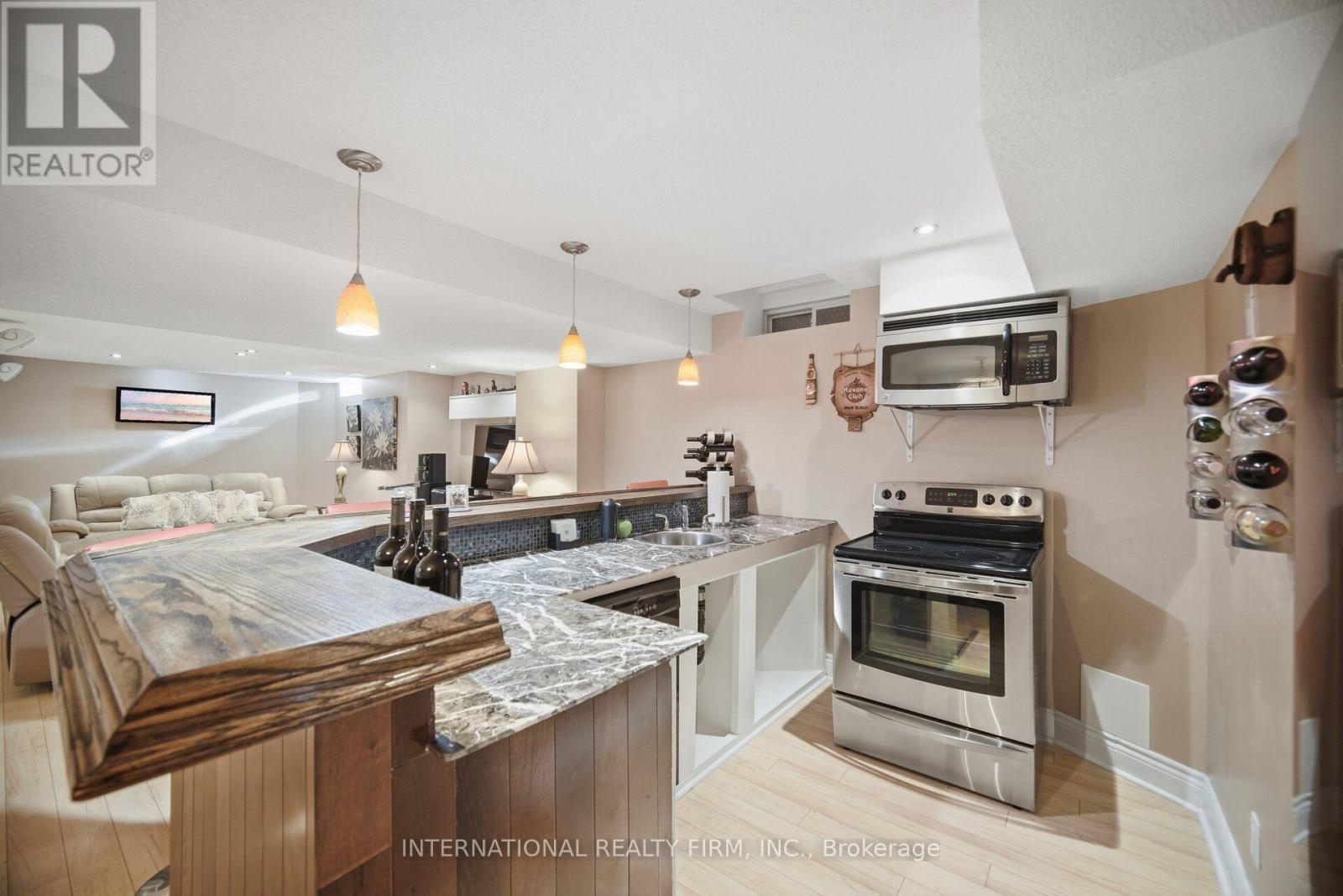 84 FRED YOUNG DRIVE - 34