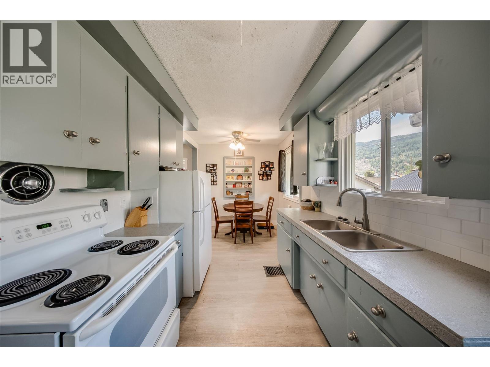 1683 Bailey Street - 7