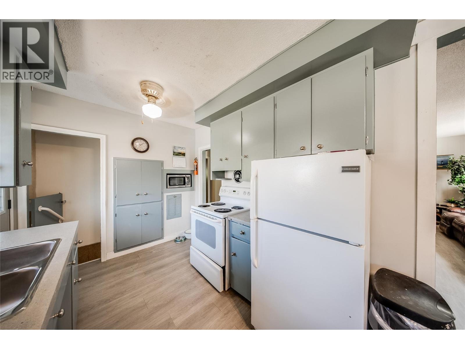 1683 Bailey Street - 8