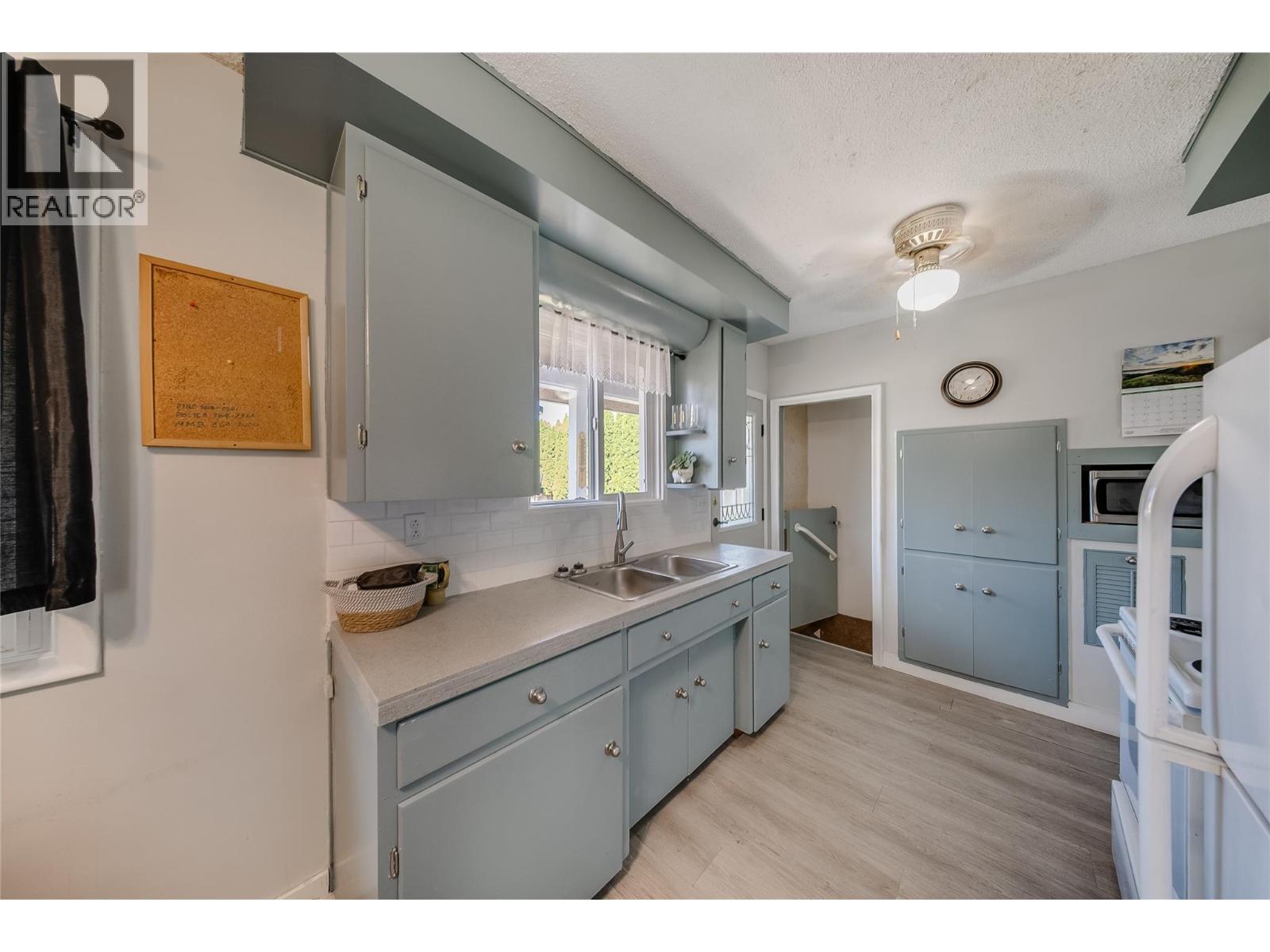 1683 Bailey Street - 9