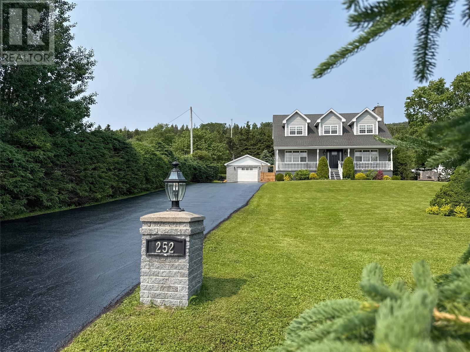 252 North Shore Highway - 1