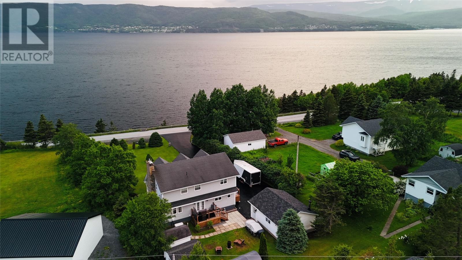 252 North Shore Highway - Image 48