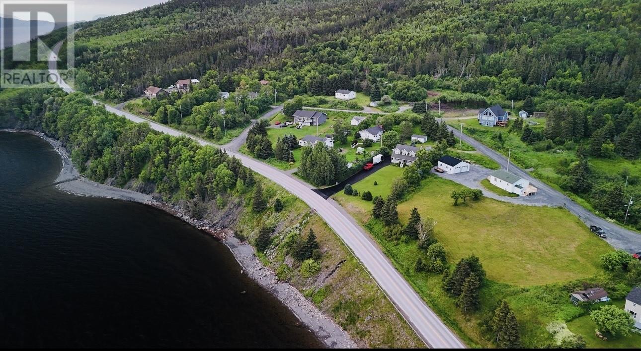 252 North Shore Highway - Image 45