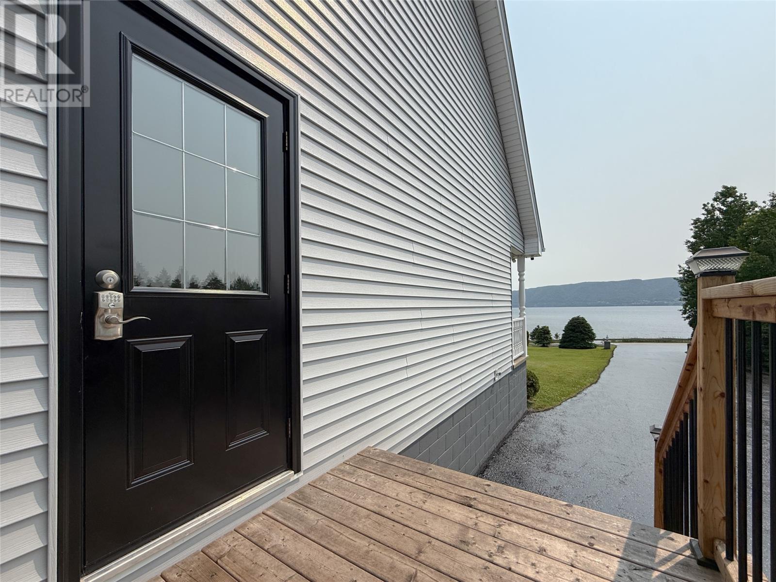 252 North Shore Highway - Image 8