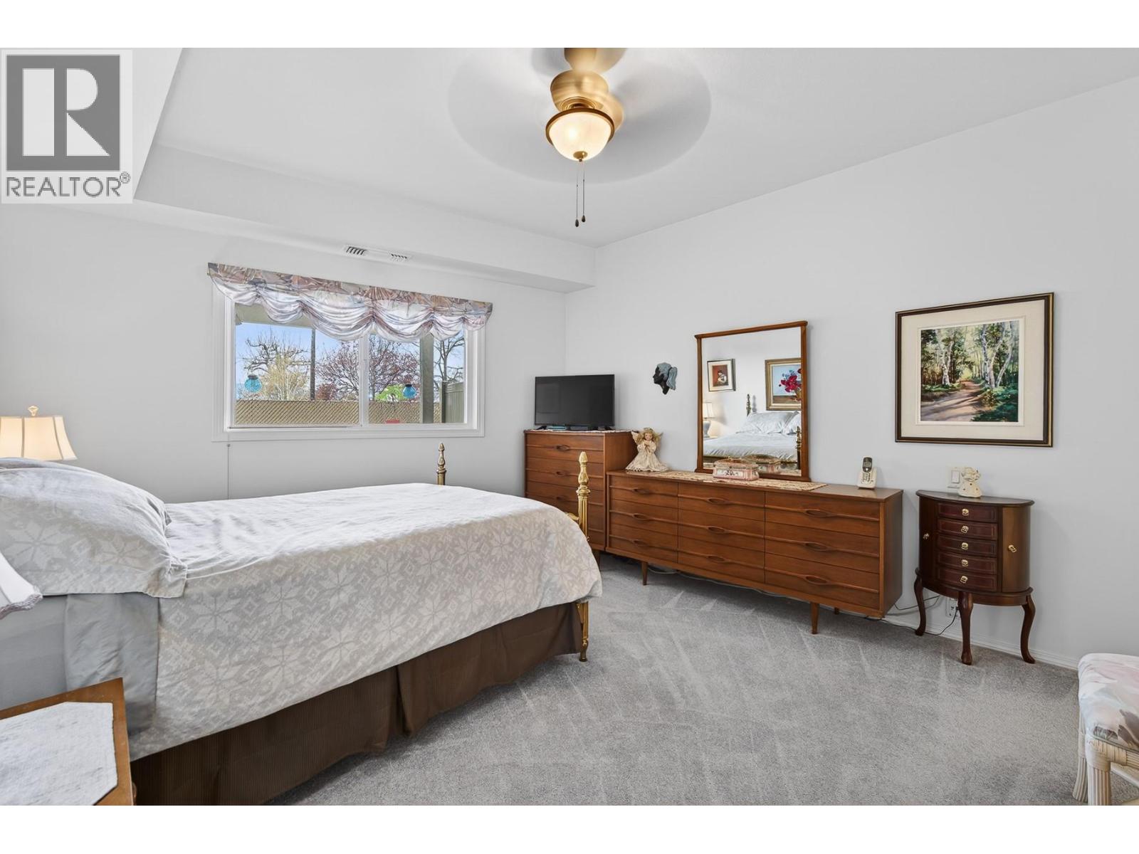 #105 2300 Benvoulin Road - 22