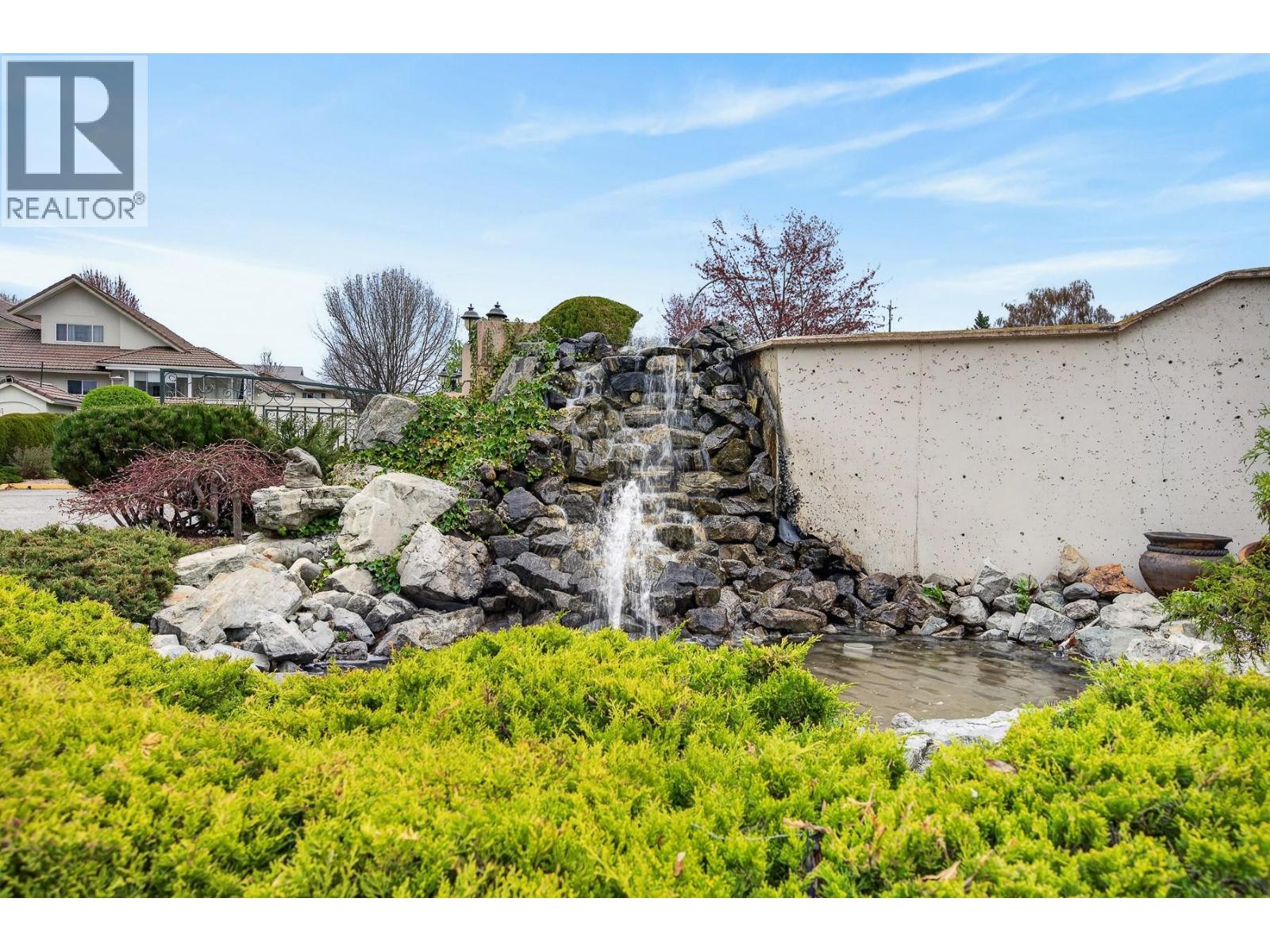 #105 2300 Benvoulin Road - 43