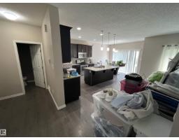8 Meadowlink Cm, Spruce Grove, AB T7X0W1 Photo 10