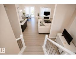 8 Meadowlink Cm, Spruce Grove, AB T7X0W1 Photo 9