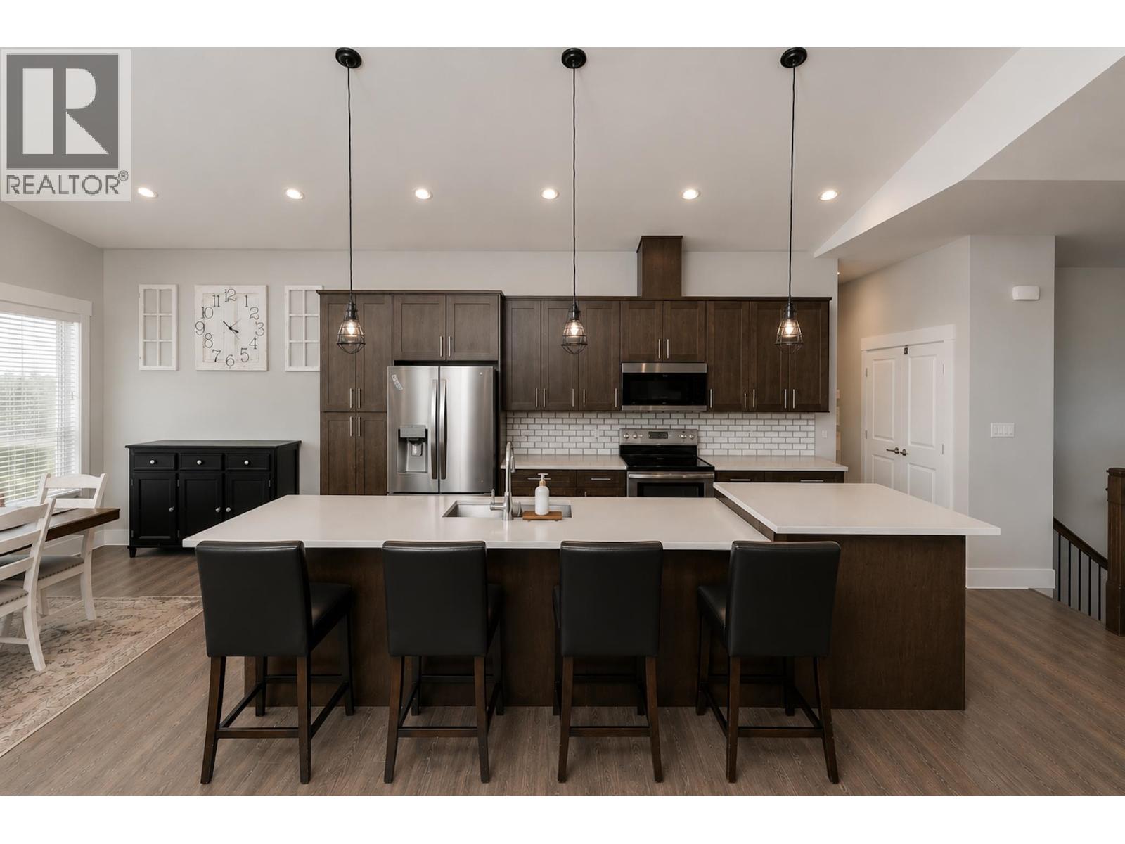 1134 MONARCH COURT - 6