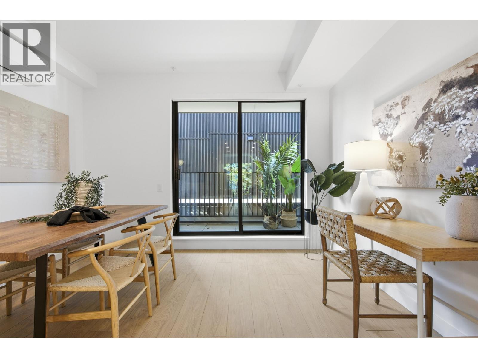 2408 E 12TH AVENUE, Vancouver