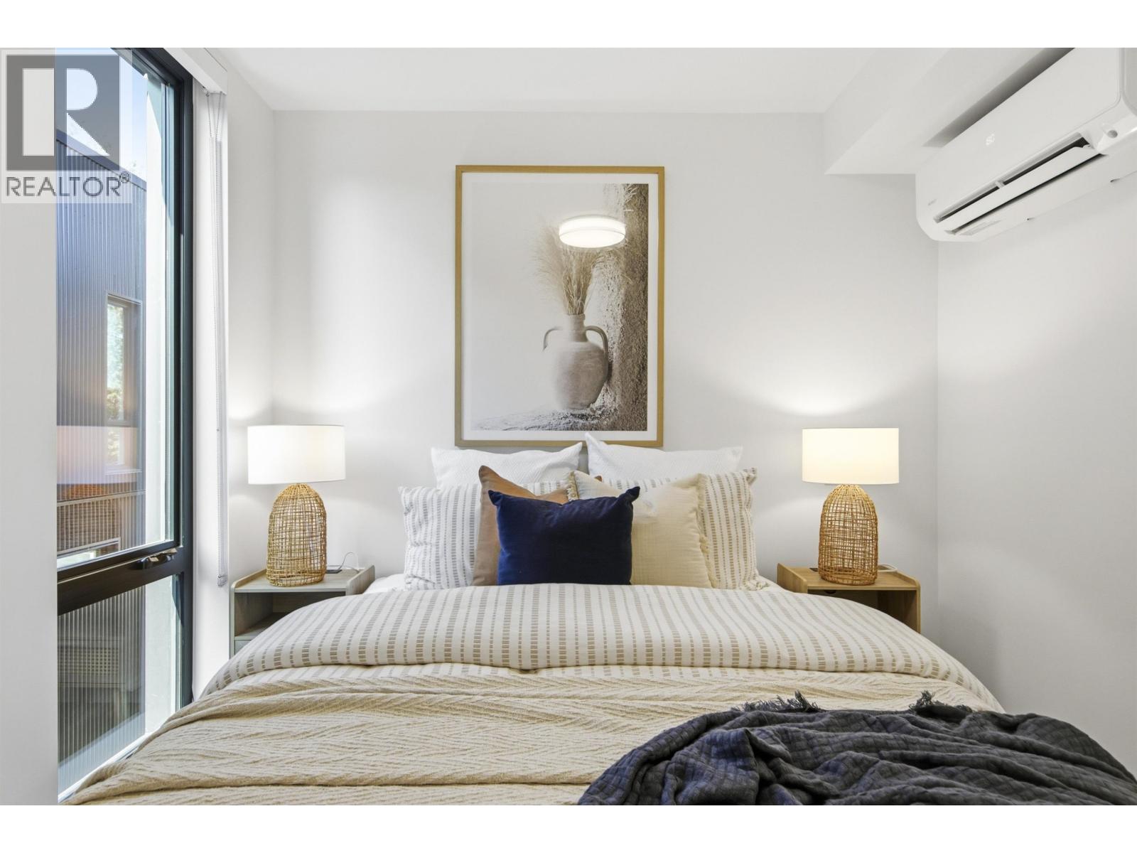 2408 E 12TH AVENUE, Vancouver