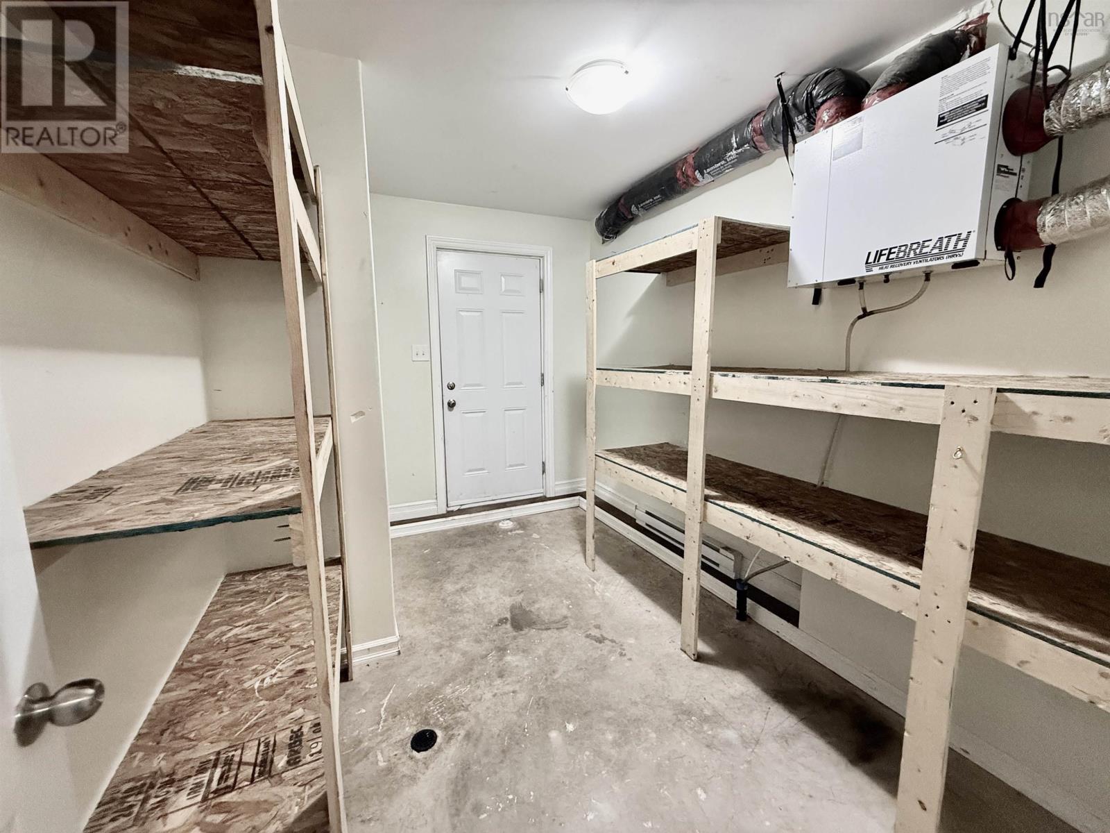 711 Pleasant Street - 29