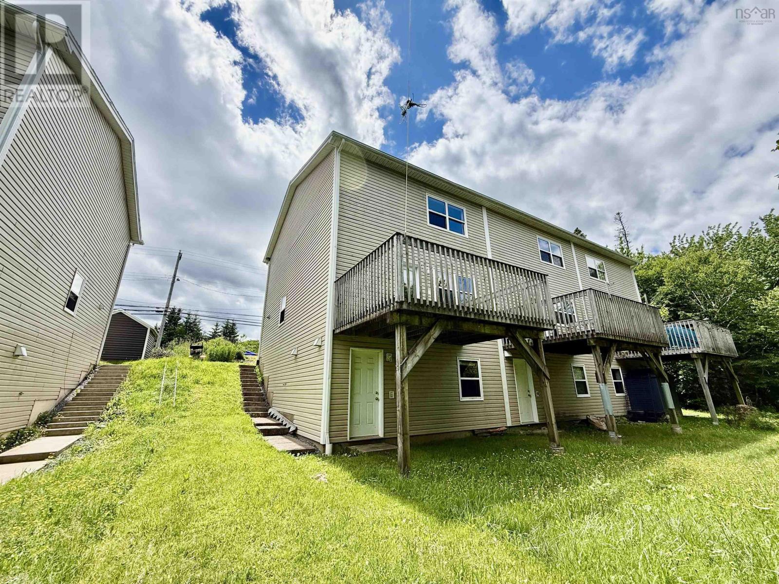 711 Pleasant Street - 32