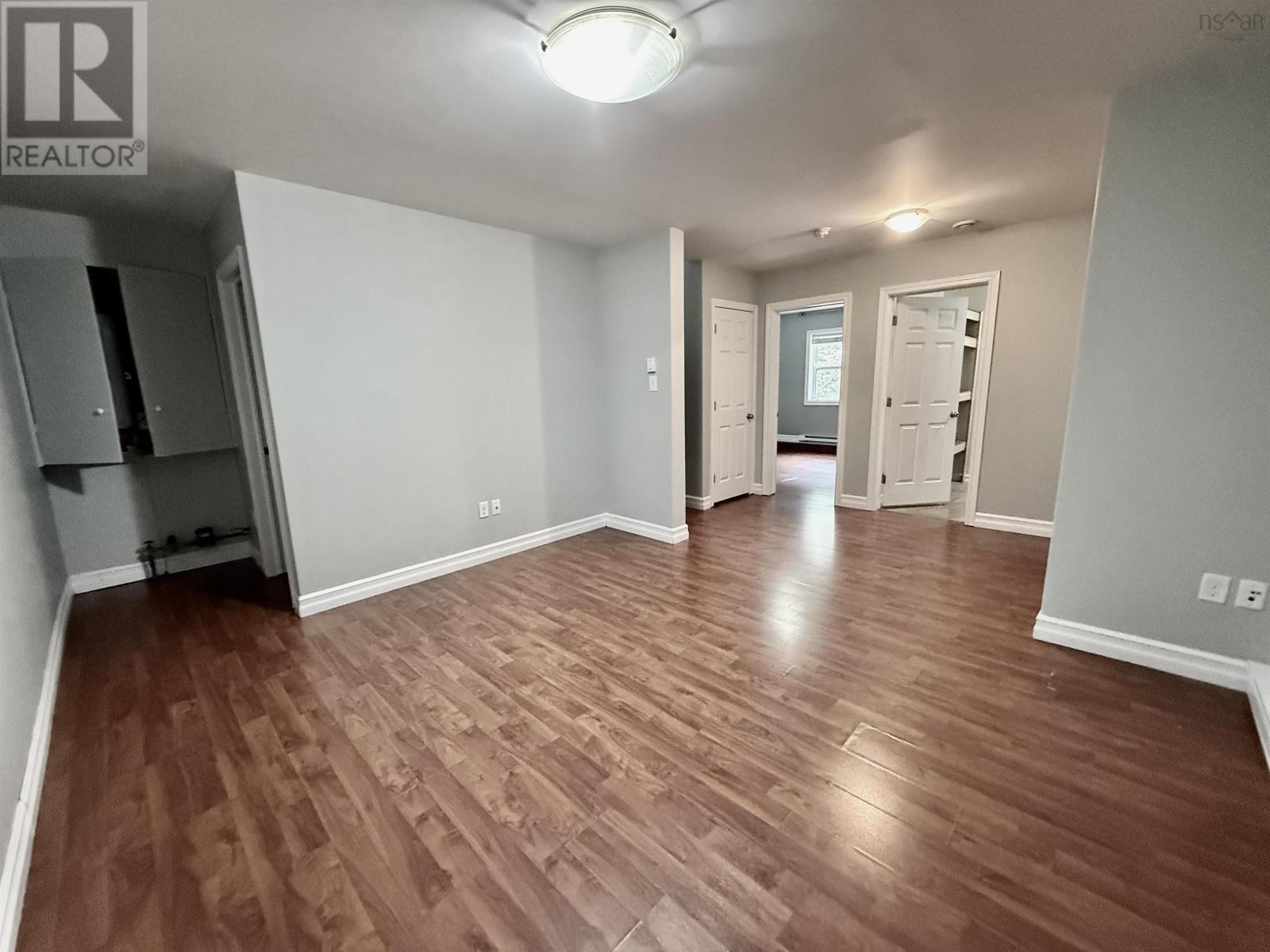 711 Pleasant Street - 25