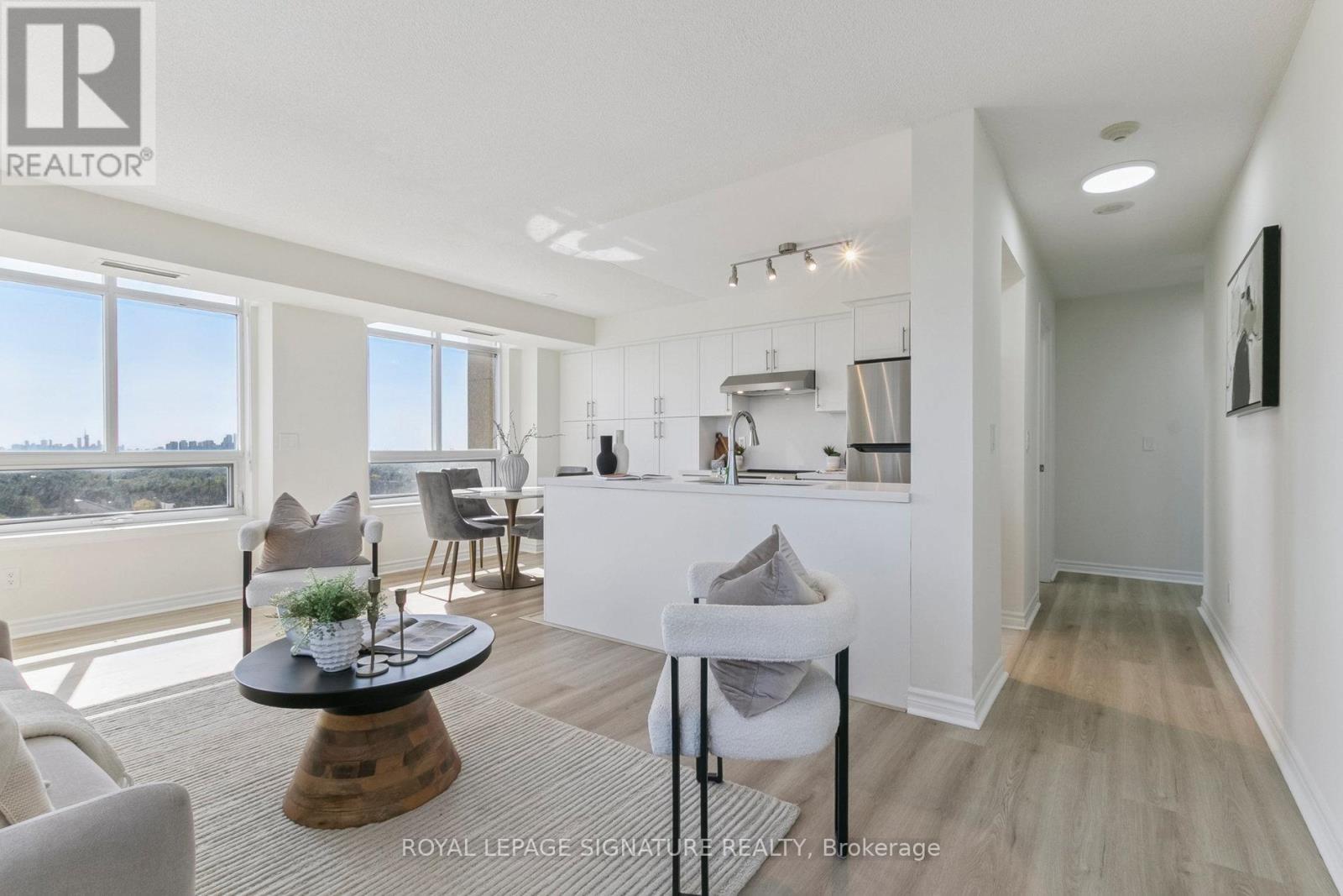 #1307 18 KENASTON GARDENS - 2