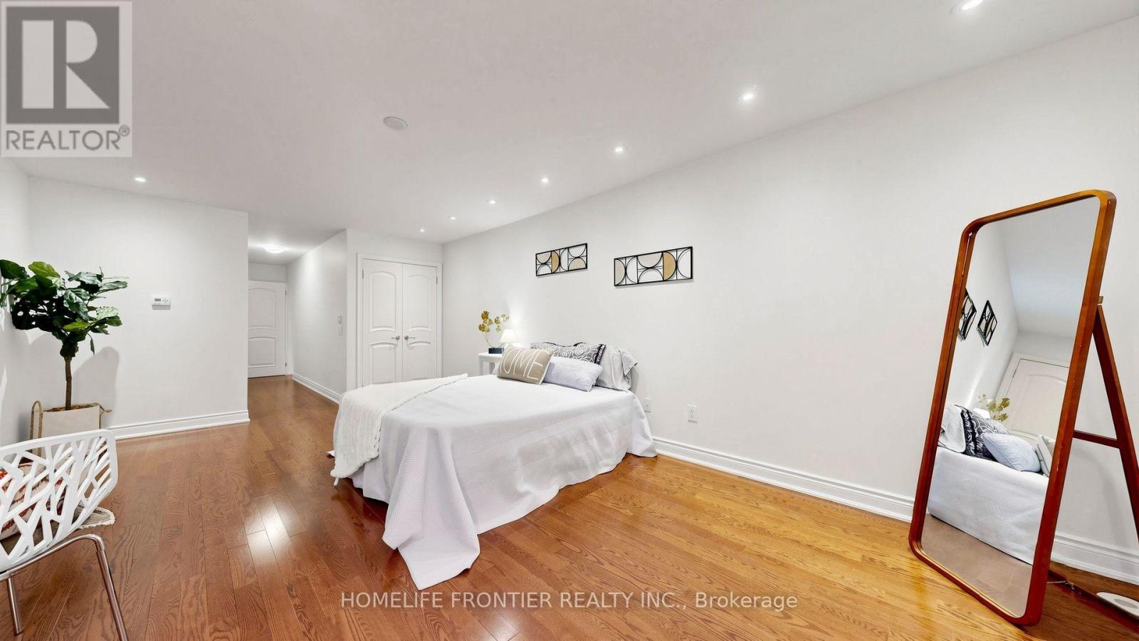 30 CLAIRTRELL ROAD - 21