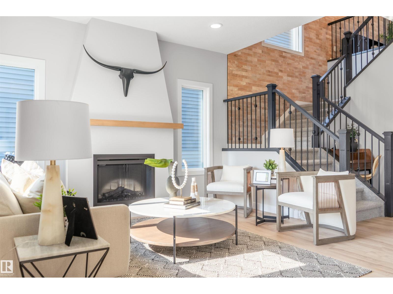 3243 DIXON WY SW - 3