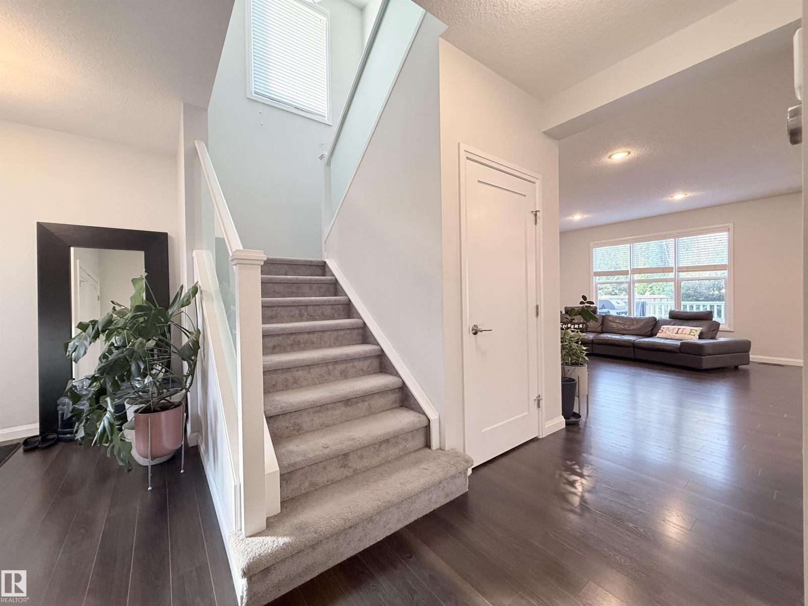 5876 168 AV NW - 8