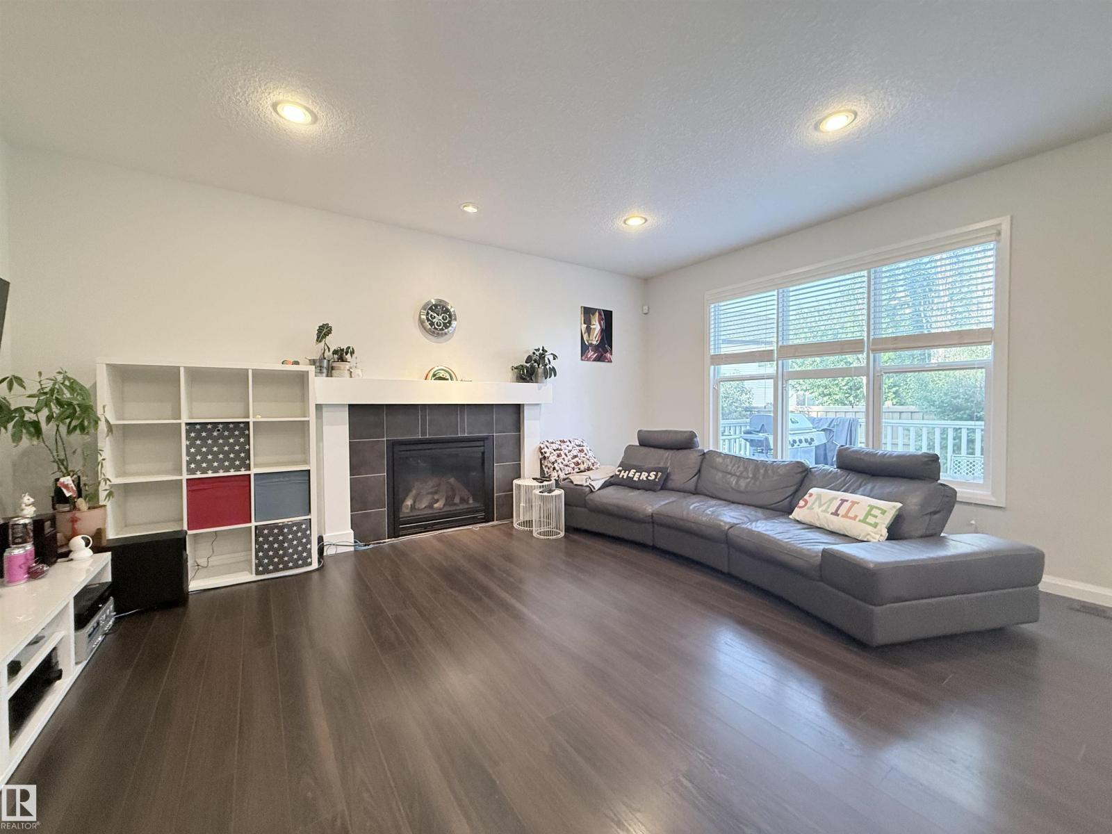 5876 168 AV NW - 9