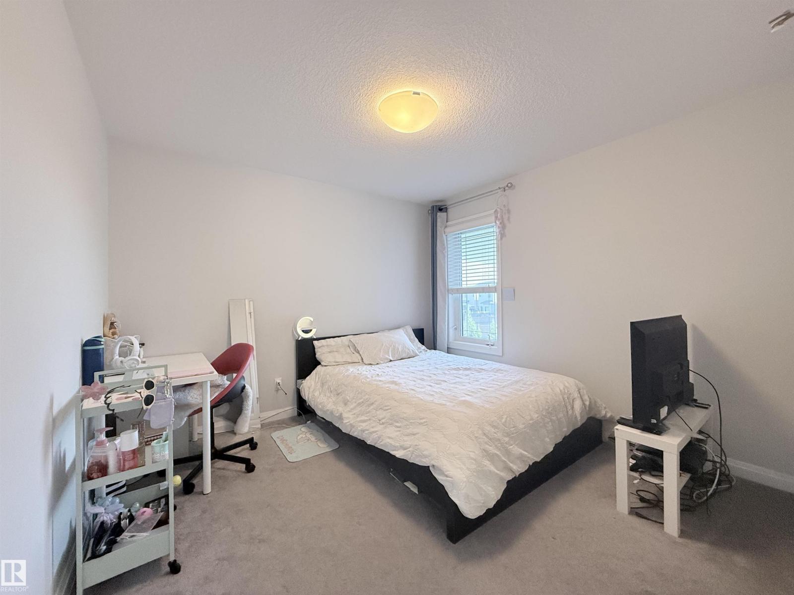5876 168 AV NW - 19