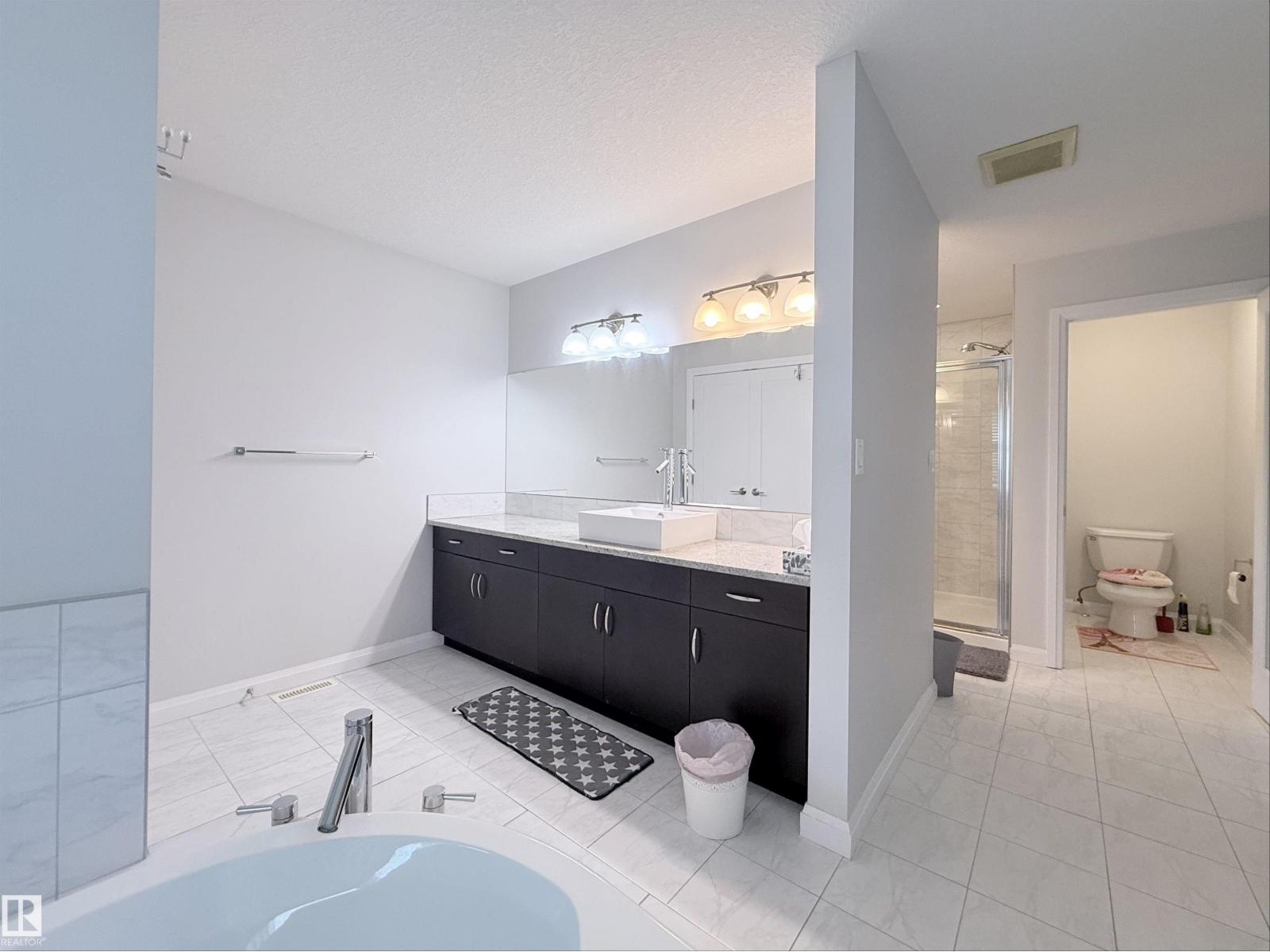 5876 168 AV NW - 25
