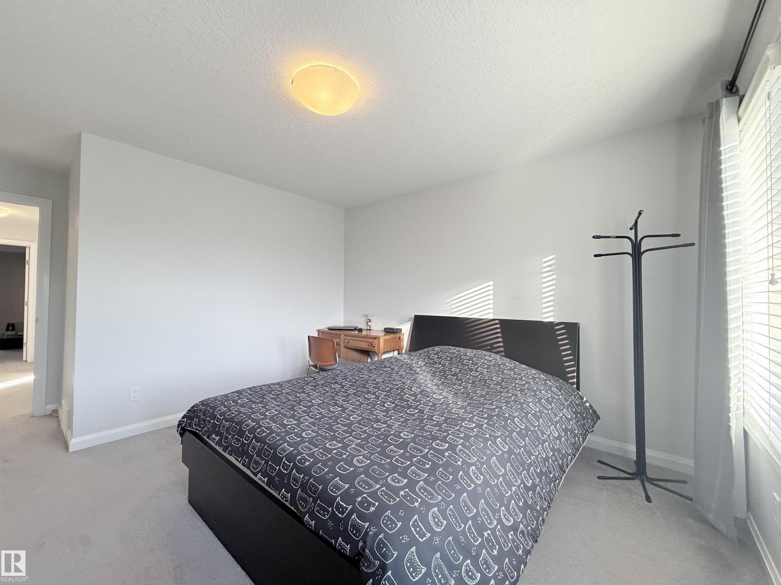 5876 168 AV NW - 17