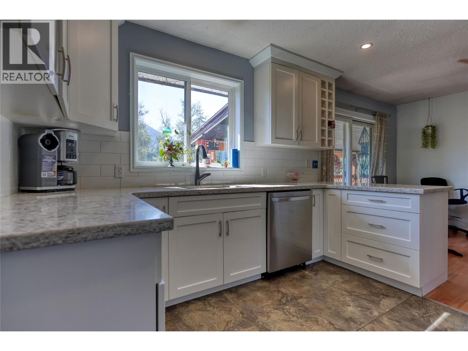 1520 3B Highway, Fruitvale
