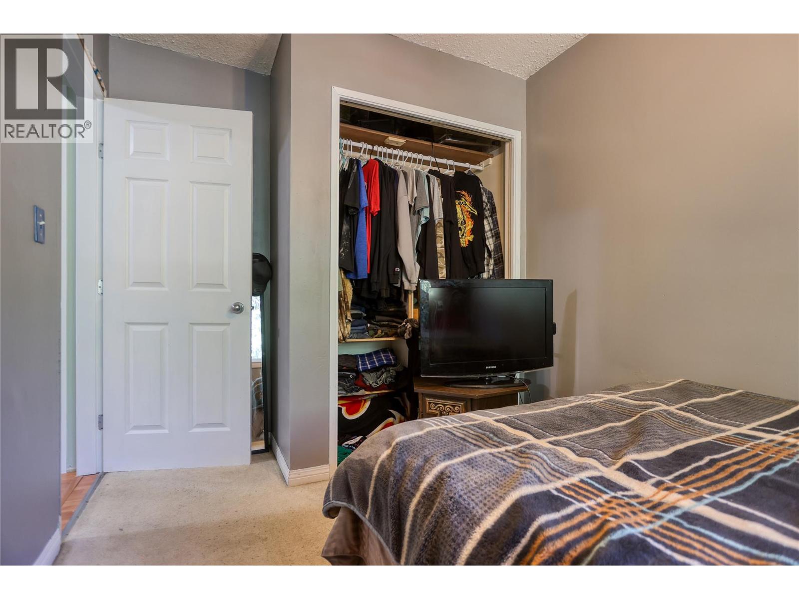 1520 3B Highway, Fruitvale