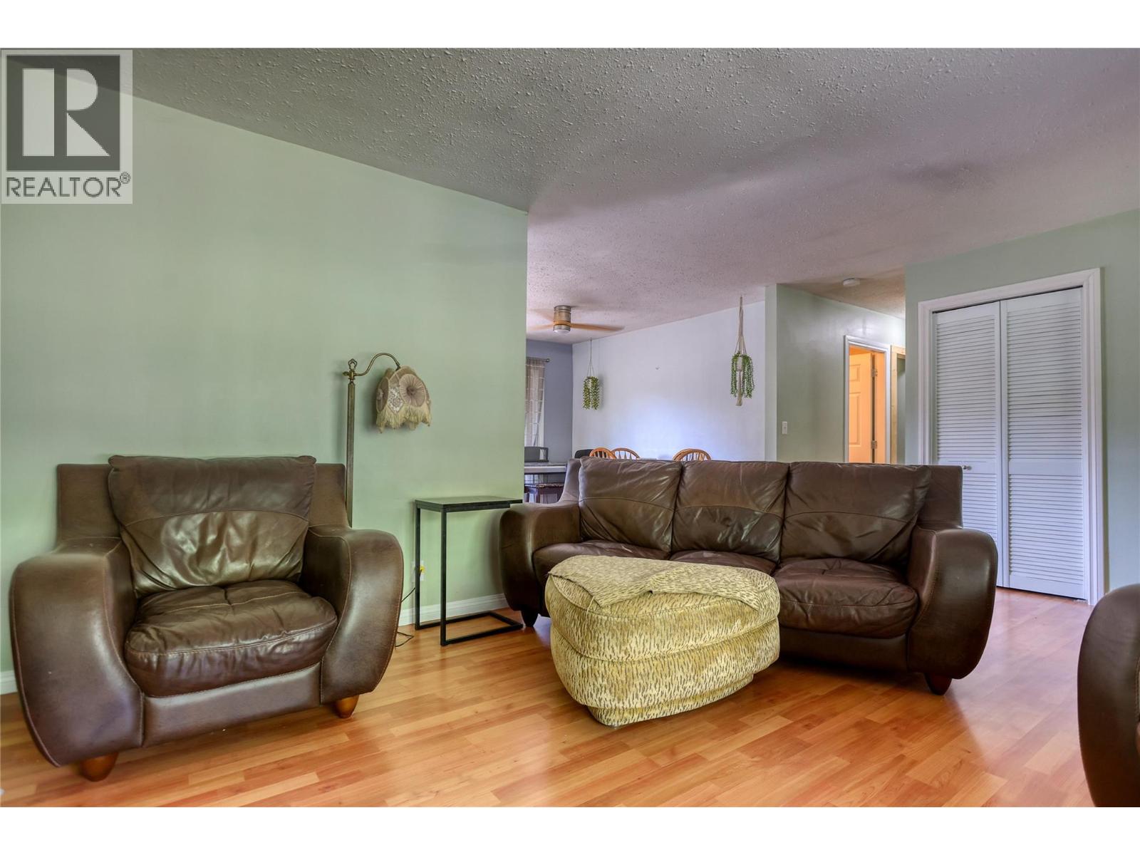 1520 3B Highway, Fruitvale