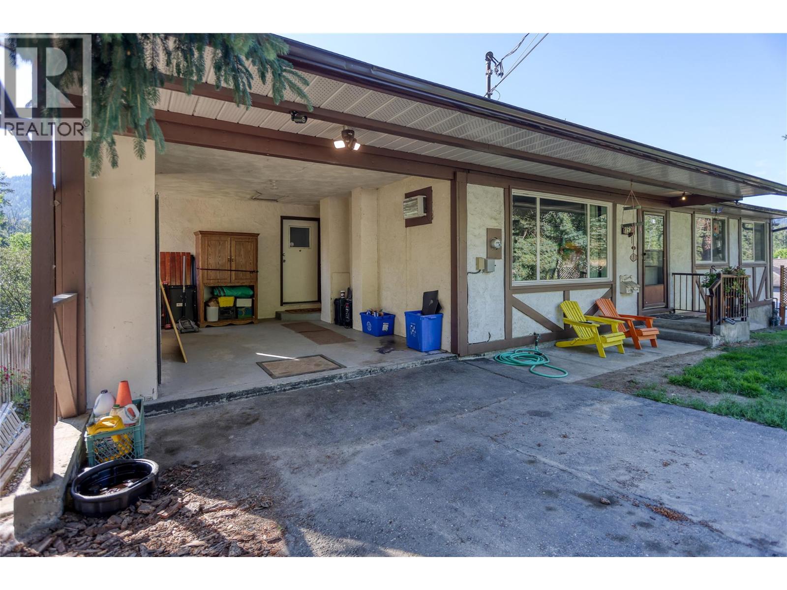 1520 3B Highway, Fruitvale