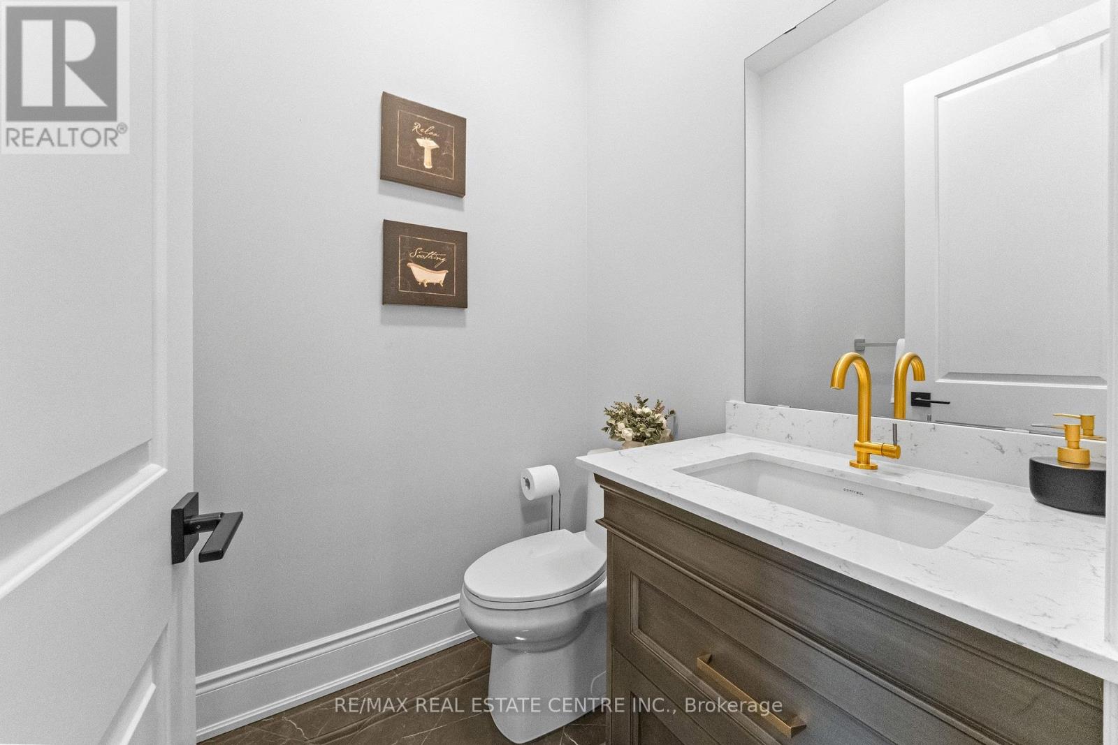70 APPLEYARD AVENUE - Image 25