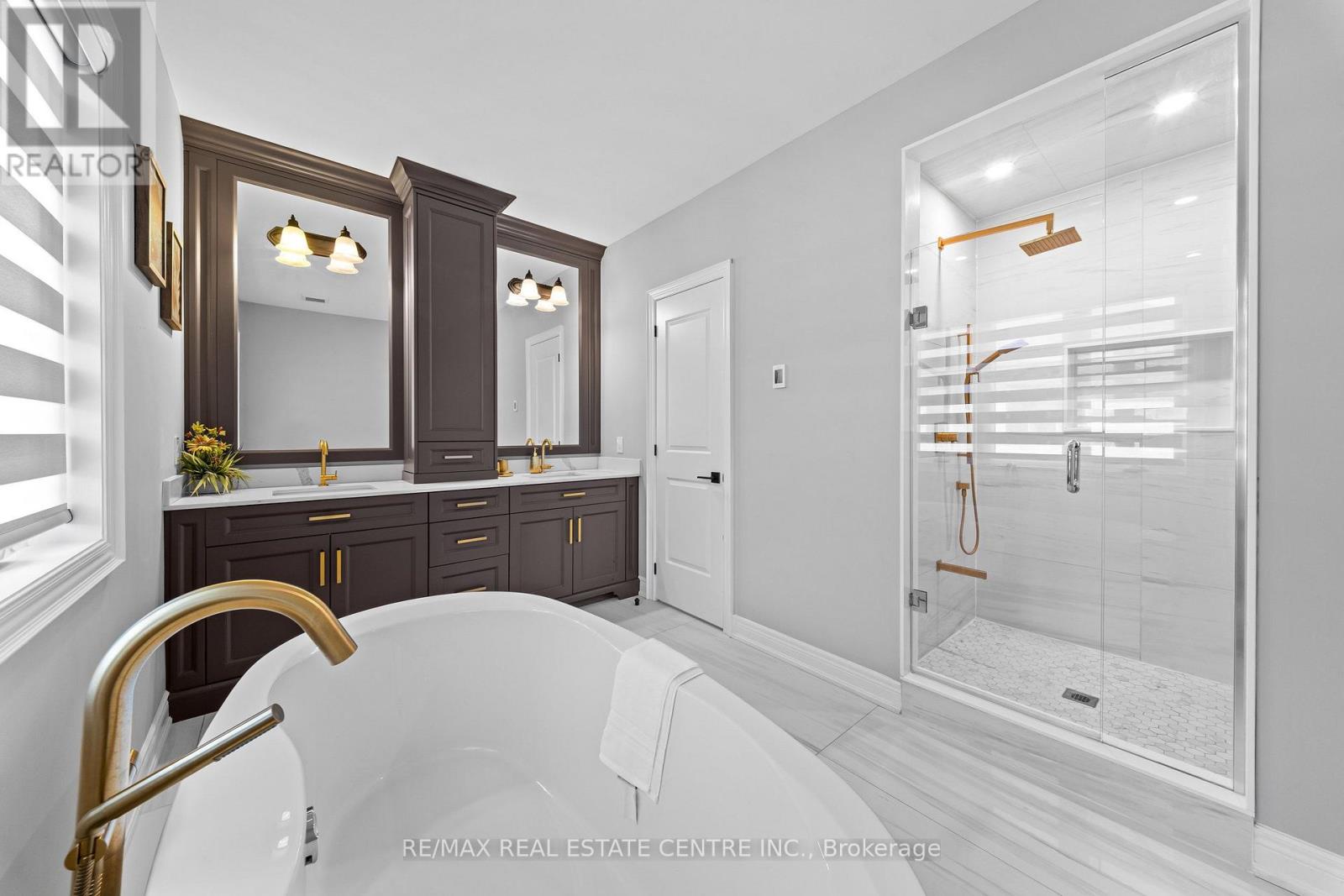 70 APPLEYARD AVENUE - Image 35