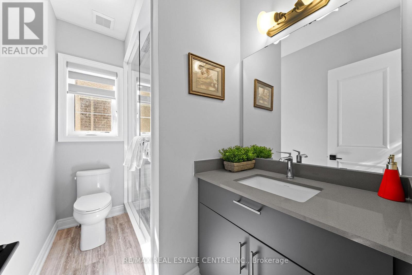 70 APPLEYARD AVENUE - Image 37