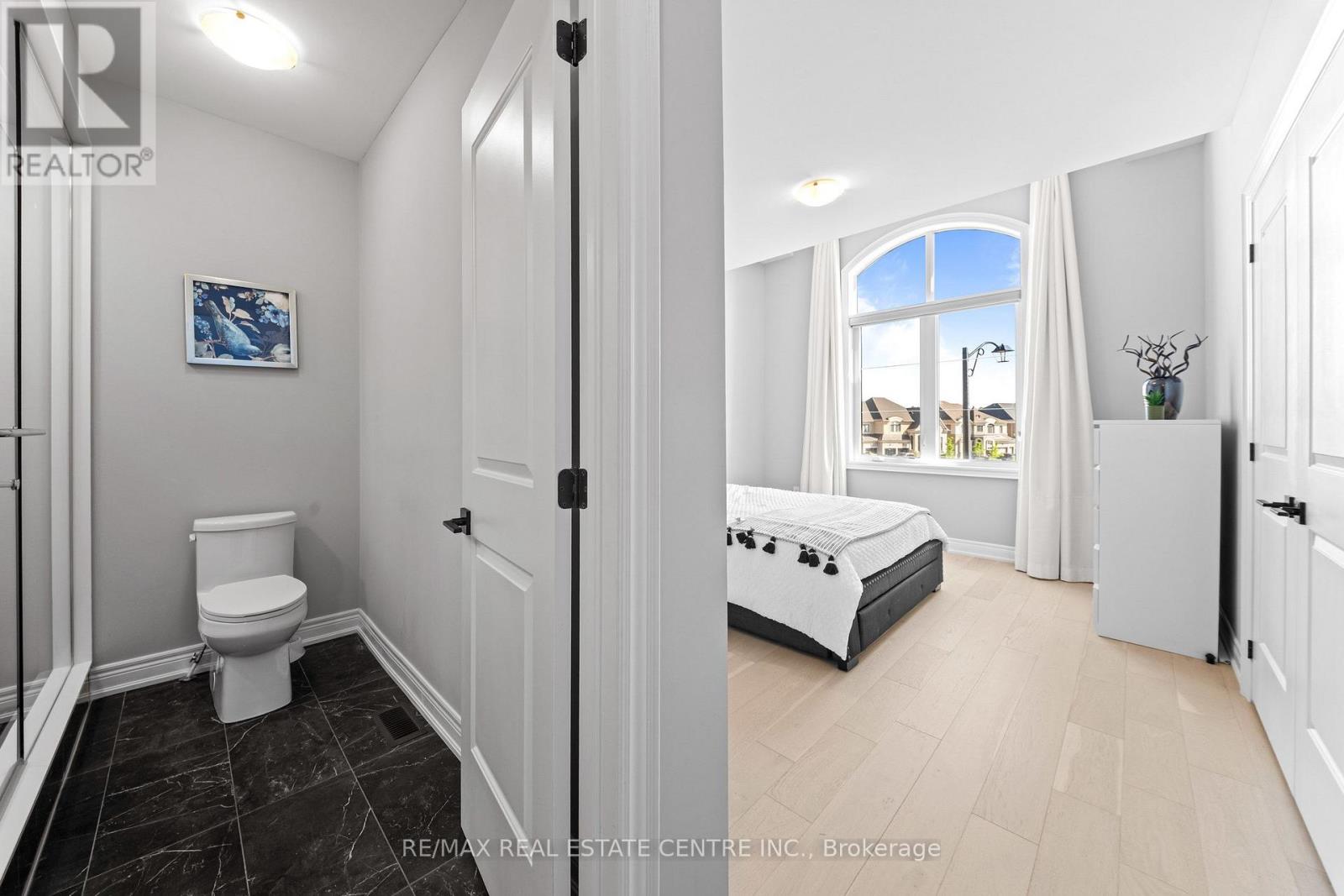70 APPLEYARD AVENUE - Image 38