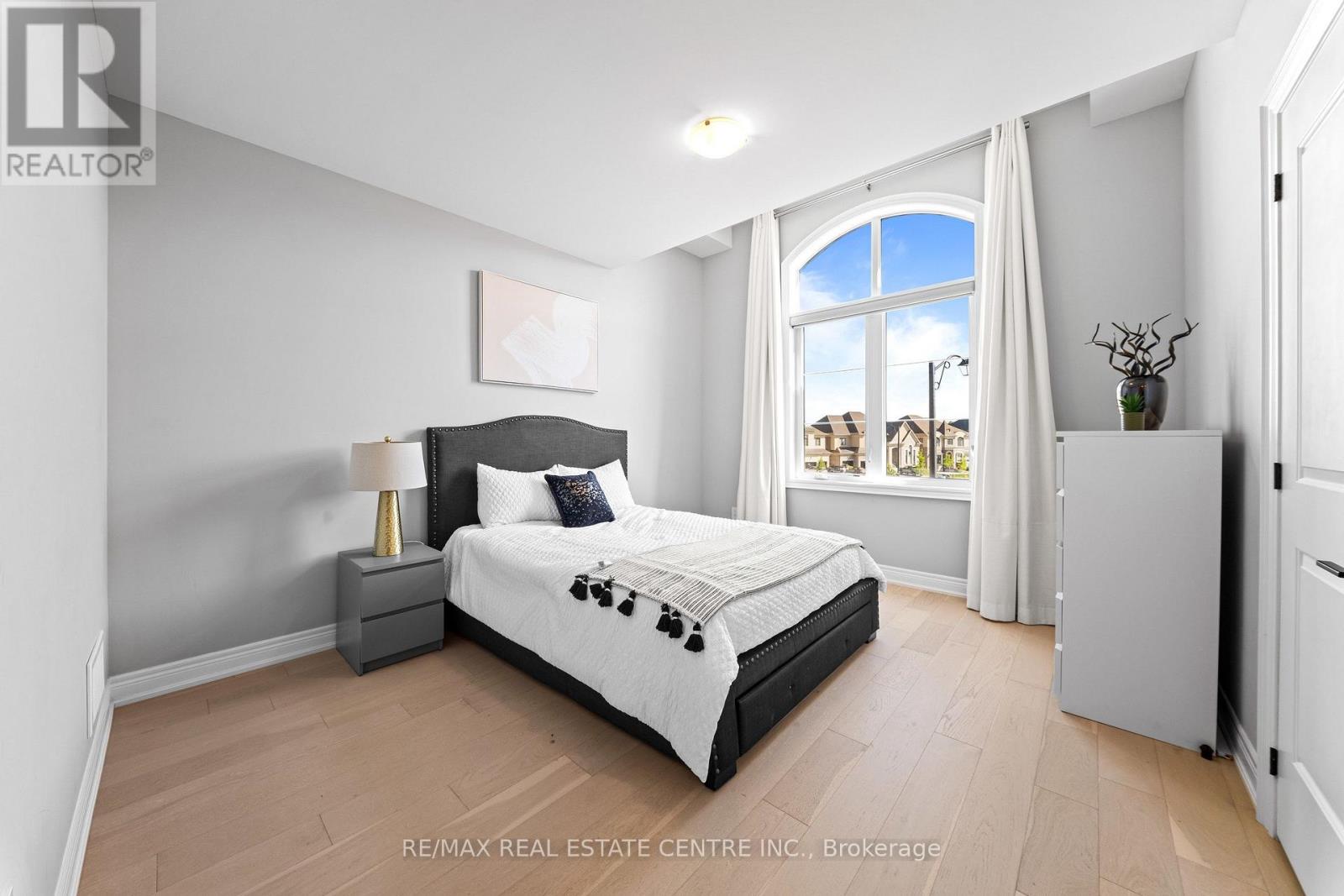 70 APPLEYARD AVENUE - Image 39