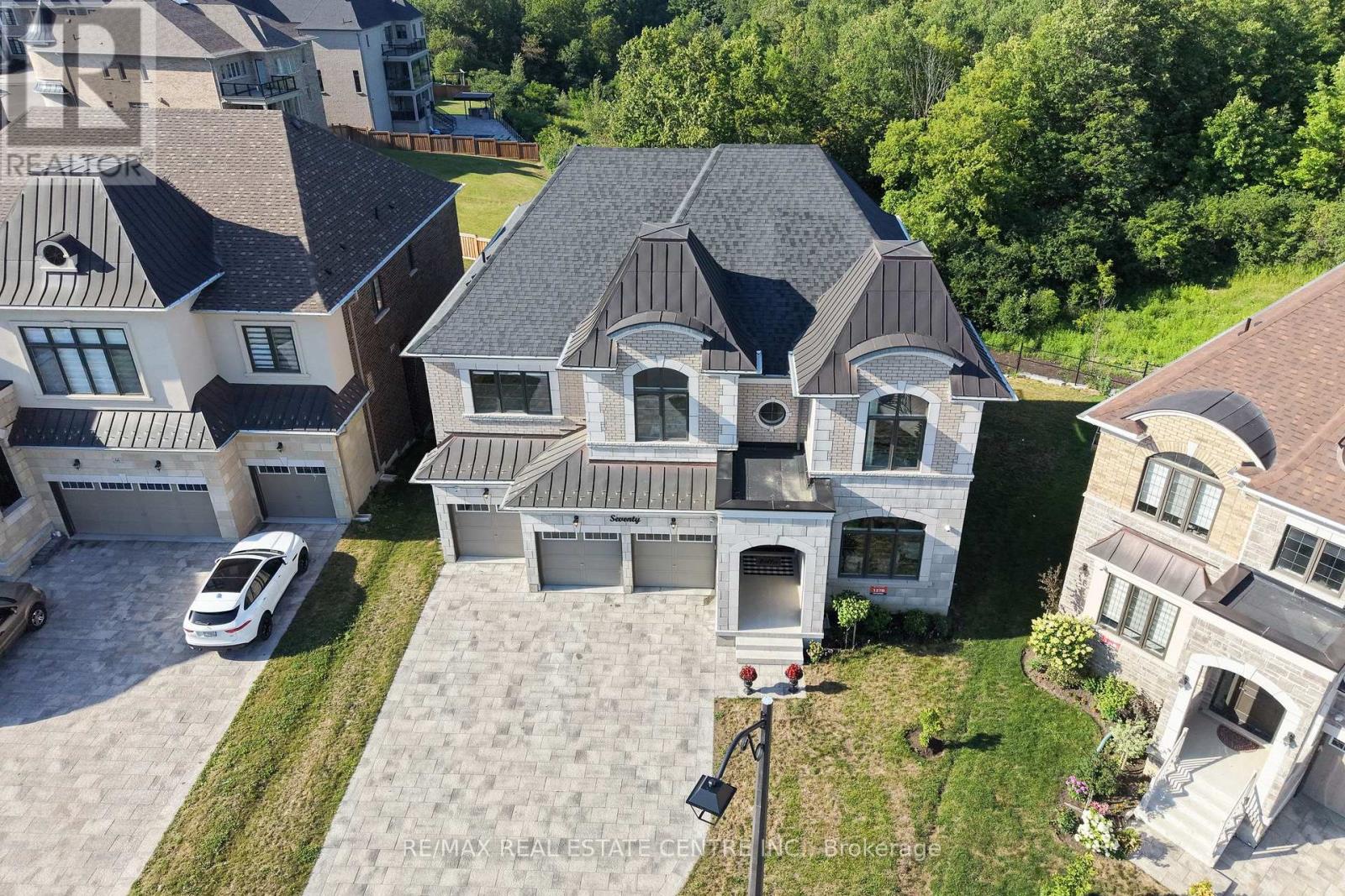 70 APPLEYARD AVENUE - Image 4