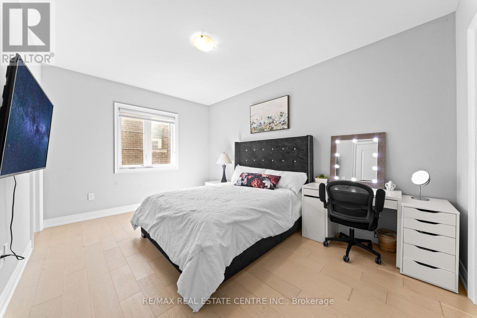 70 APPLEYARD AVENUE - Image 43