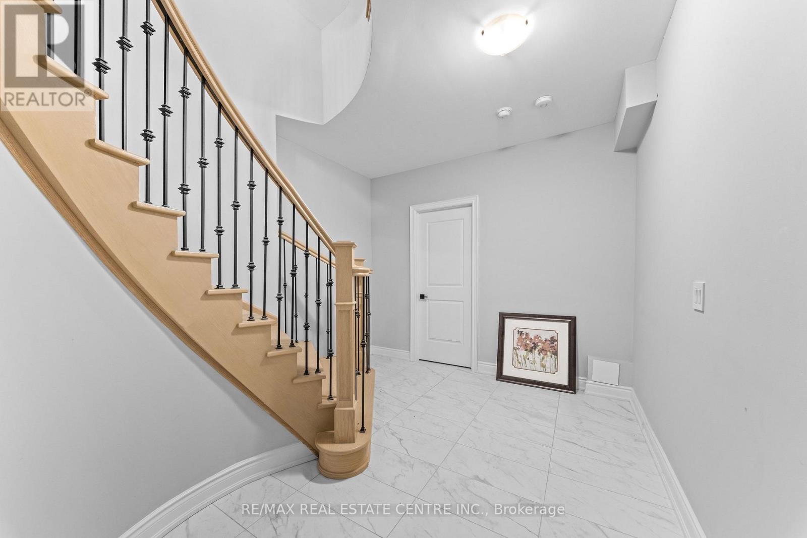 70 APPLEYARD AVENUE - Image 45