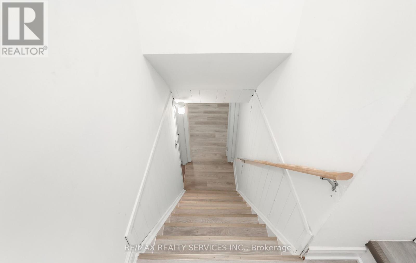 176 SAMUELSON STREET - 26