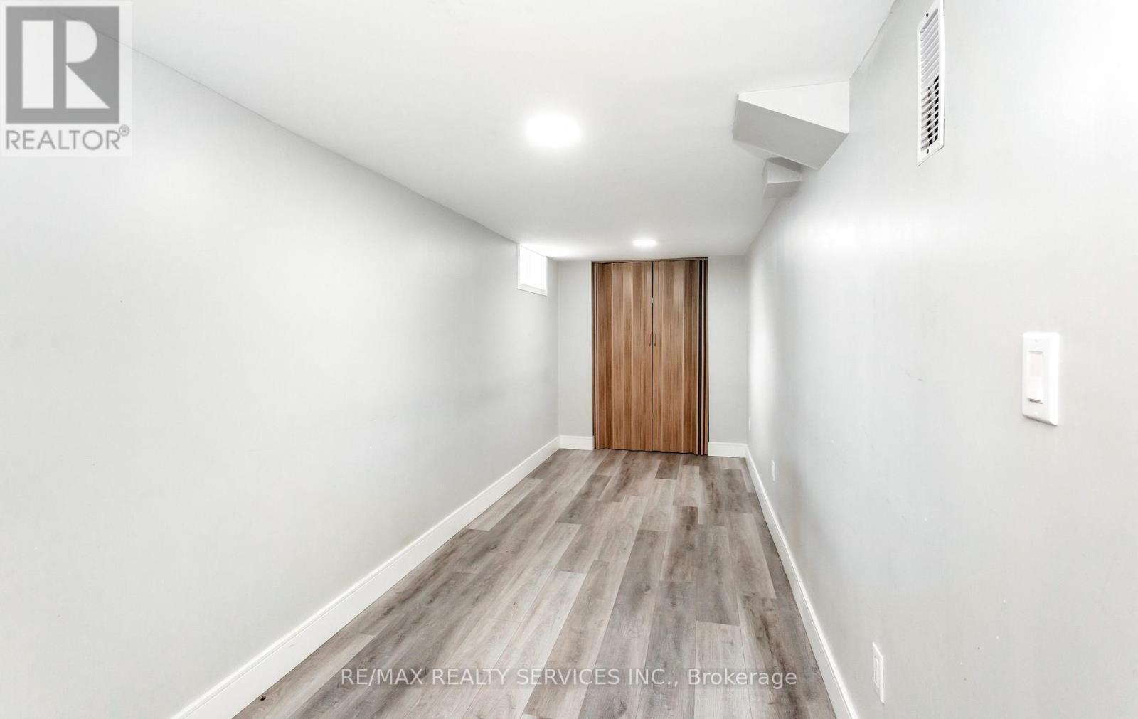 176 SAMUELSON STREET - 37