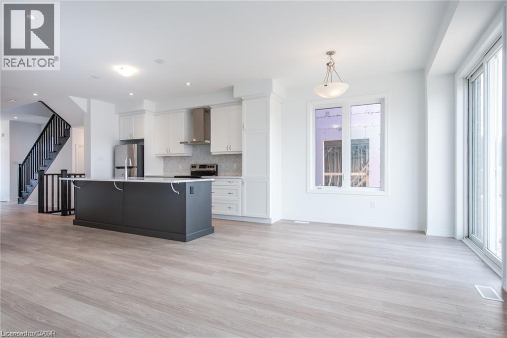 112 FORESTWALK Street - 7