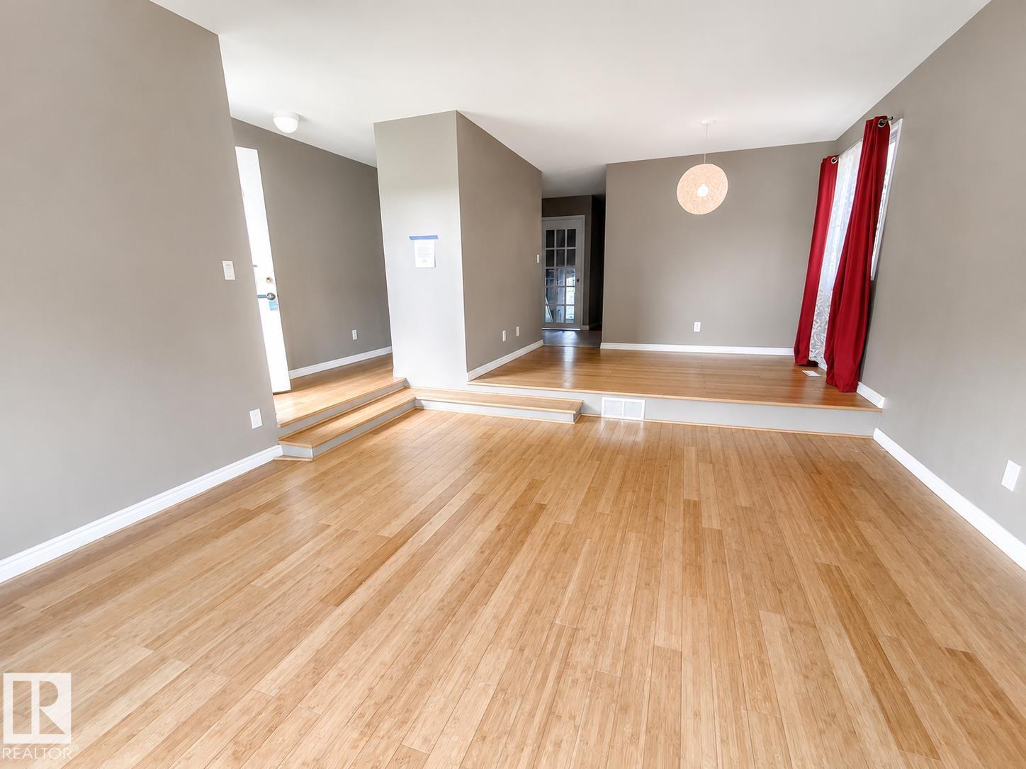 2914 48 ST NW, Weinlos, Edmonton photo 2