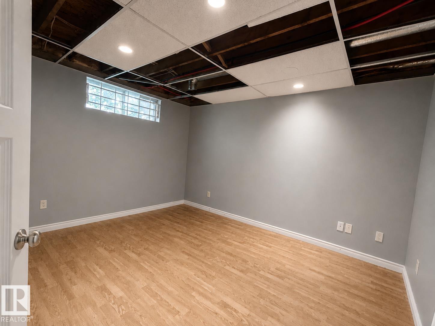2914 48 ST NW - Image 21