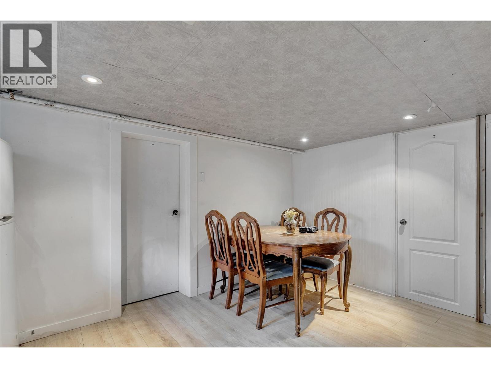 1331 Belaire Avenue - 20