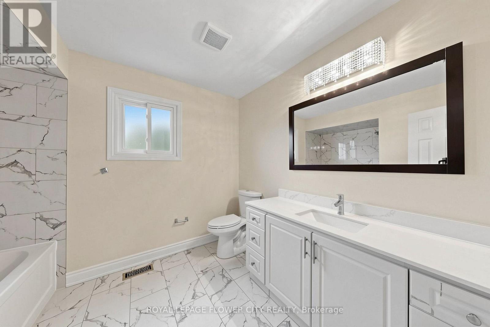 116 FLOWERTOWN AVENUE - Image 35