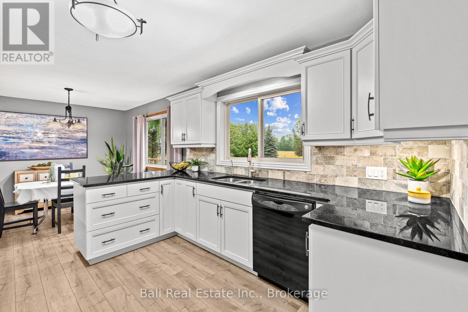 110 GREENWOOD ROAD - Image 11