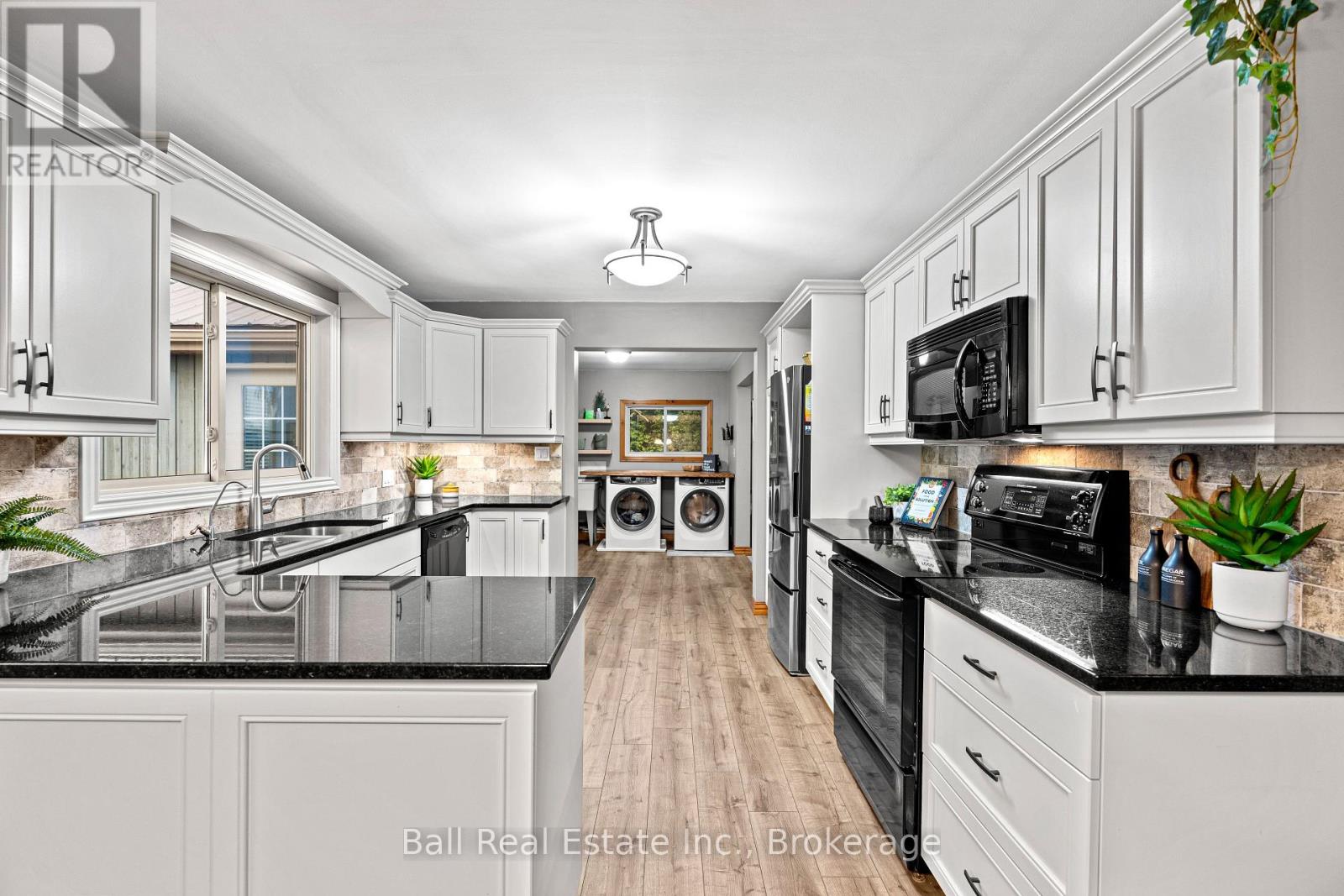 110 GREENWOOD ROAD - Image 13