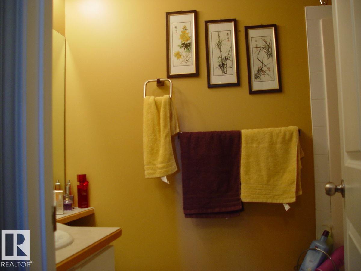 #116 10535 122 ST NW - 12