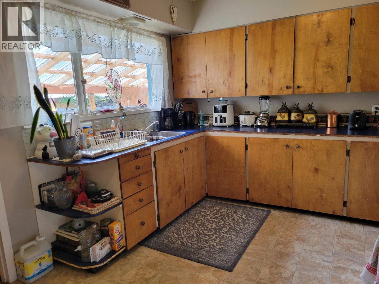 380 CONNAUGHT STREET, Vanderhoof